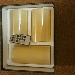 NEW Jeffrey Banks Set of 3 Flameless Remote Control Candles Multicolor Functions